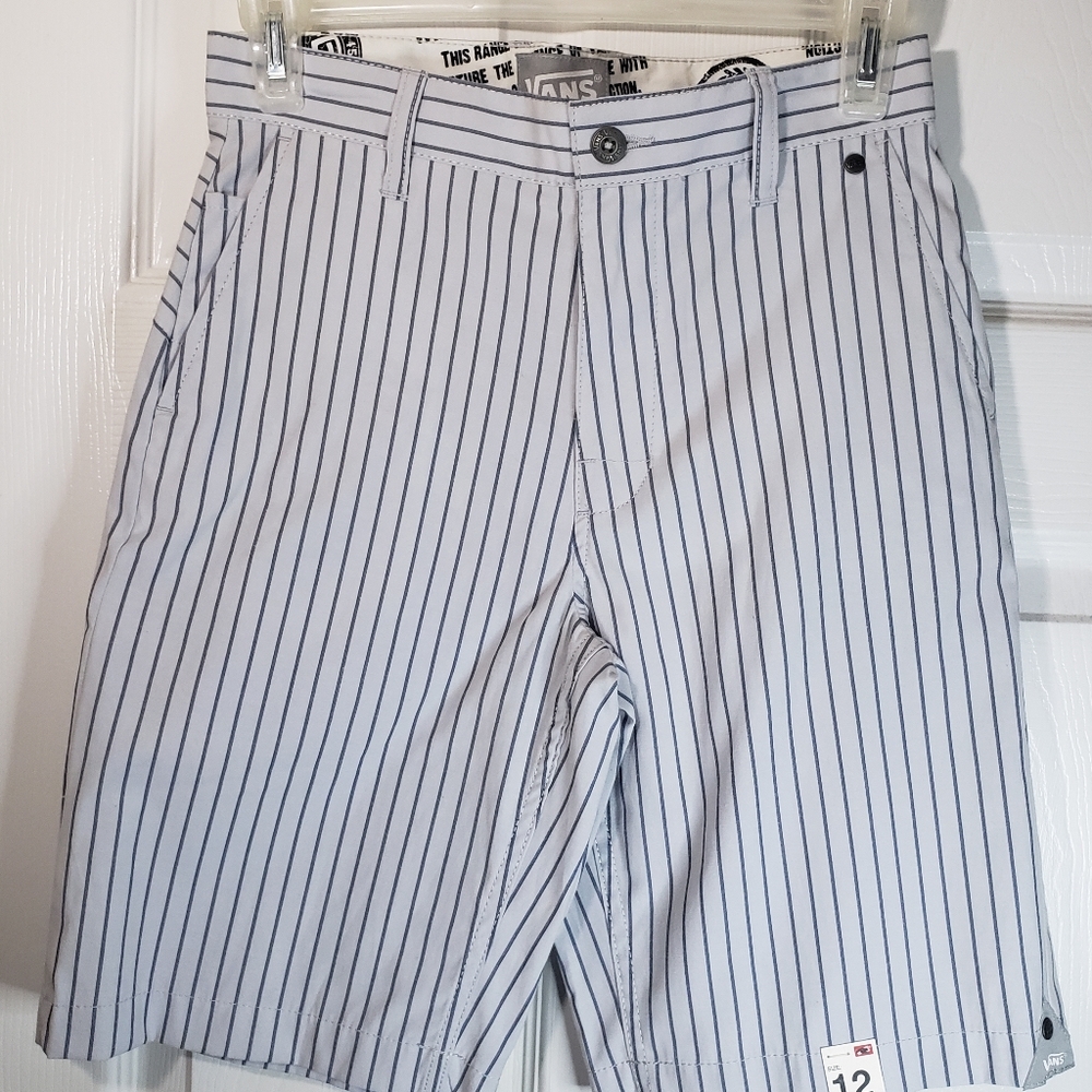 Van Shorts Boys New size 12